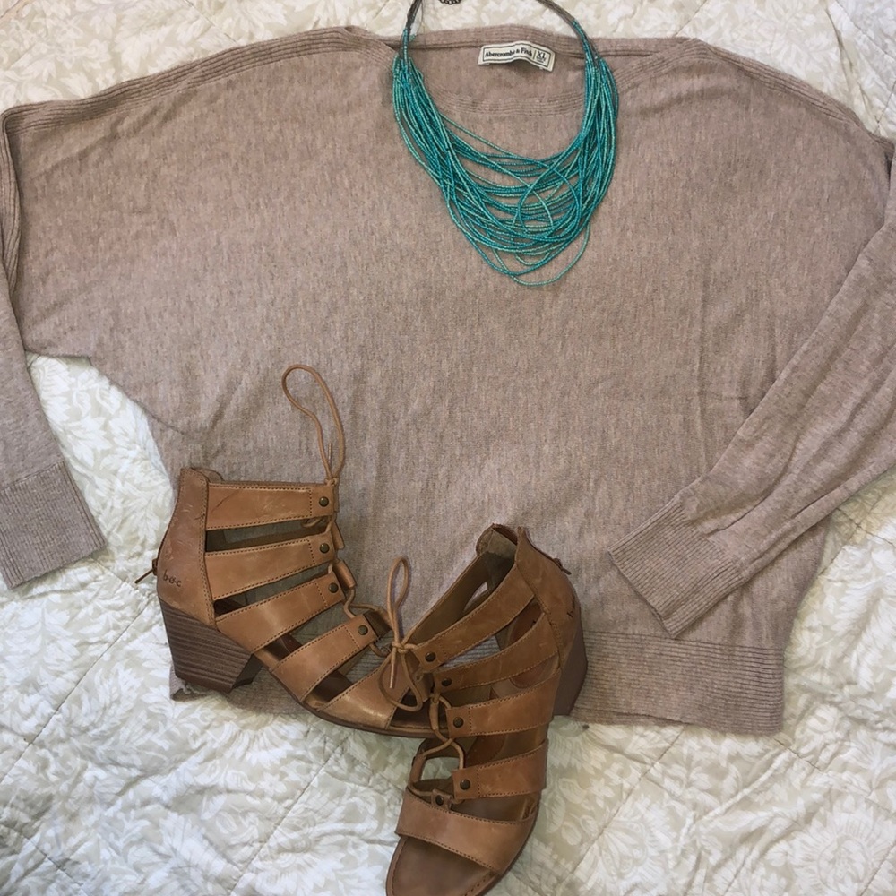 Abercrombie & Fitch sweater